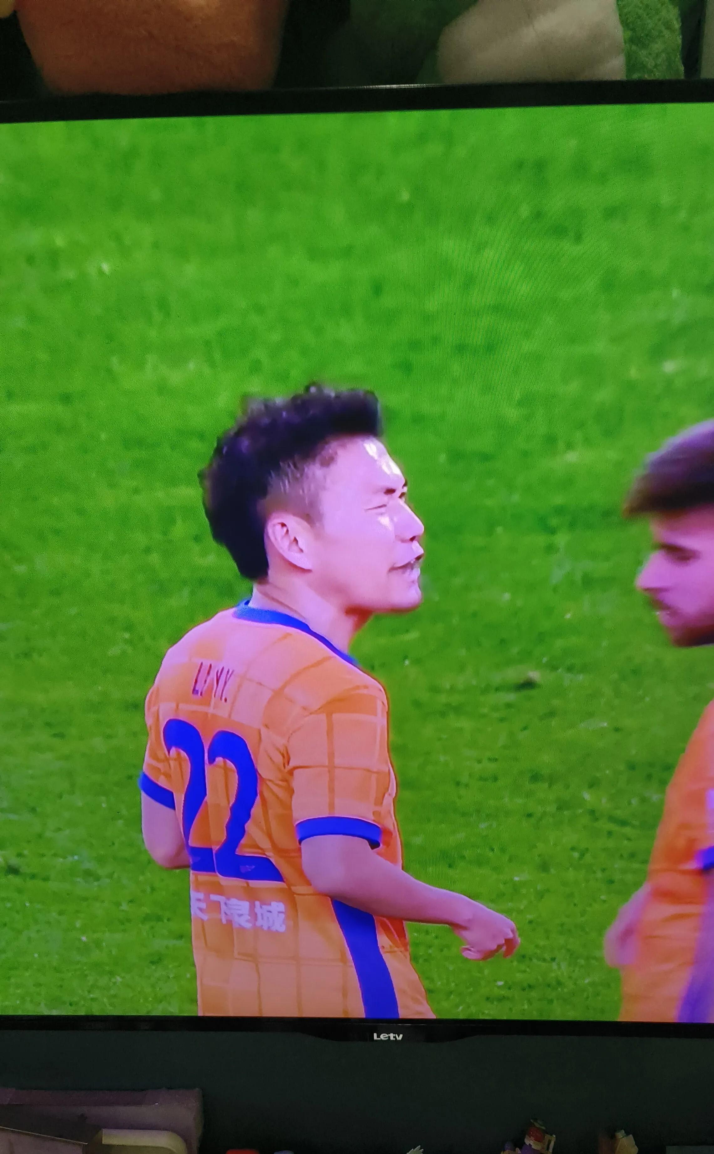 九游下载安装-包含清晨CBA季后赛焦点战，山东泰山队长鼓劲，压力陡增，纪律约束更严格的词条